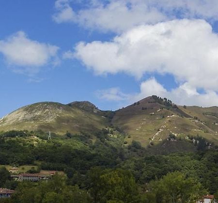 Casa La Cruz A 2Km De Onís المظهر الخارجي الصورة